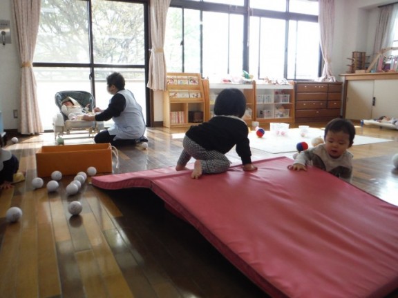 ひよこ・たんぽぽ2組の様子