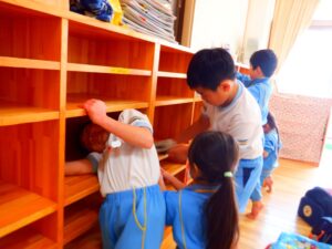 とんぼ組クラスの様子　クリスマスクッキング・大掃除