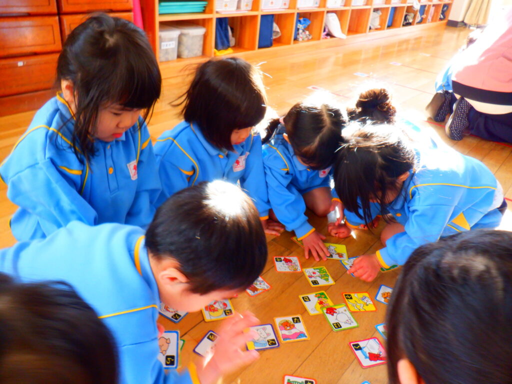 【ひまわり組】ノンタンかるた・凧あげ