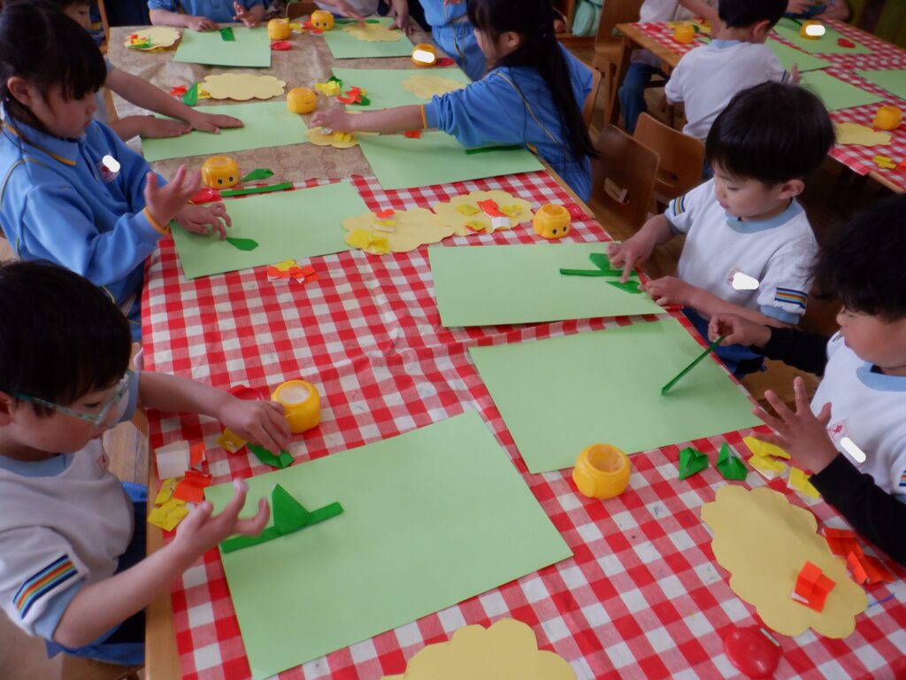つばめ組　菜の花製作